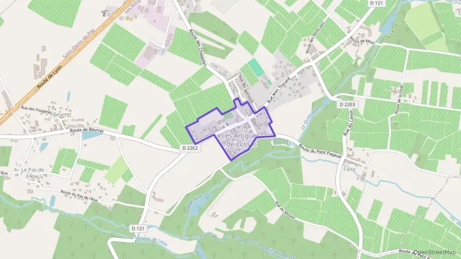 Maison 82 m² trois pièces à vendre à Les Artigues-de-Lussac Maison 82 m² trois pièces à vendre à Les Artigues-de-Lussac