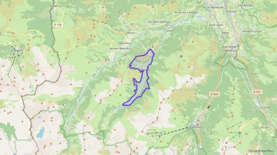 Maison 130 m² trois pièces à vendre à Estaing Maison 130 m² trois pièces à vendre à Estaing