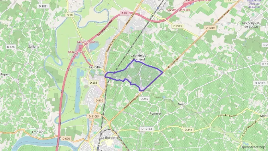 Maison 134 m² cinq pièces à vendre à Lalande-de-Pomerol Maison 134 m² cinq pièces à vendre à Lalande-de-Pomerol