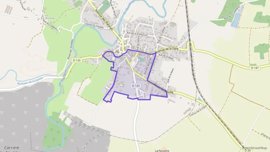 Maison 160 m² quatre pièces à vendre à Saint-Varent Maison 160 m² quatre pièces à vendre à Saint-Varent