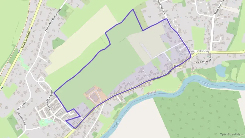 Maison 138 m² cinq pièces à vendre à Briollay