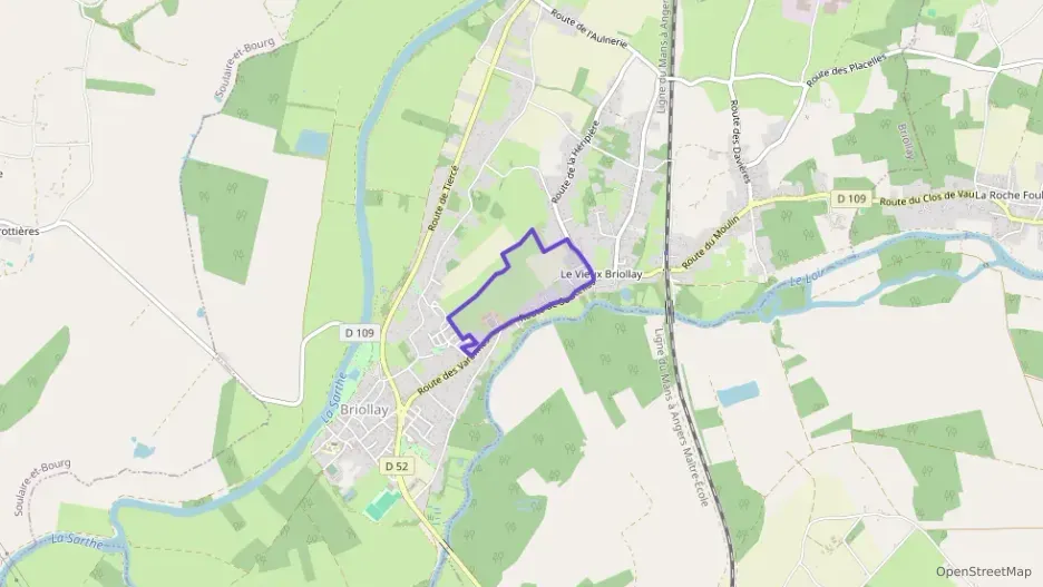 Maison 138 m² cinq pièces à vendre à Briollay