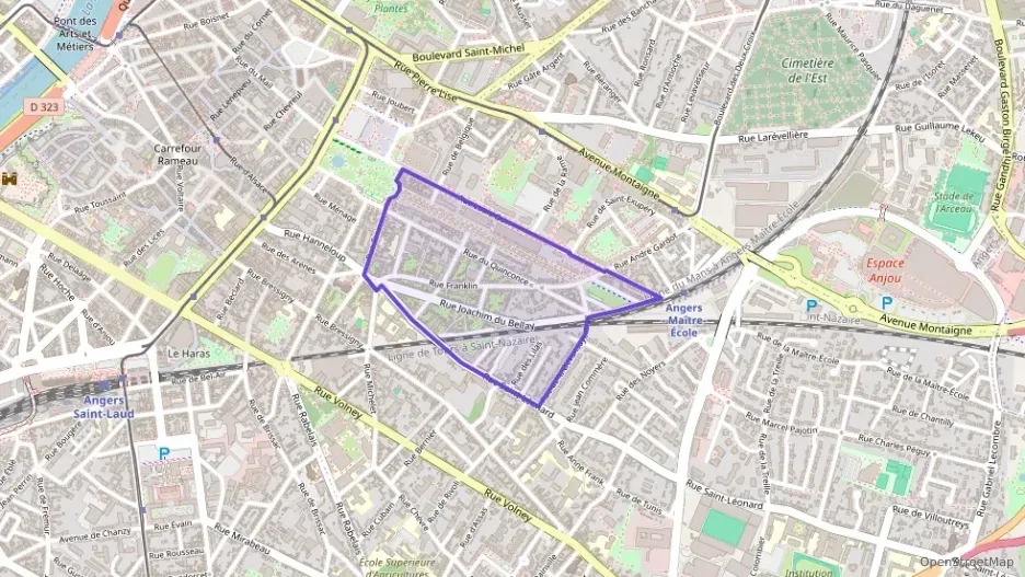 Maison 104 m² sept pièces à vendre à Angers Maison 104 m² sept pièces à vendre à Angers