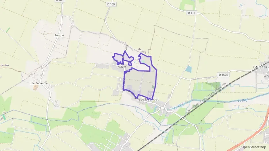 Maison 147 m² six pièces à vendre à Le Bourdet Maison 147 m² six pièces à vendre à Le Bourdet