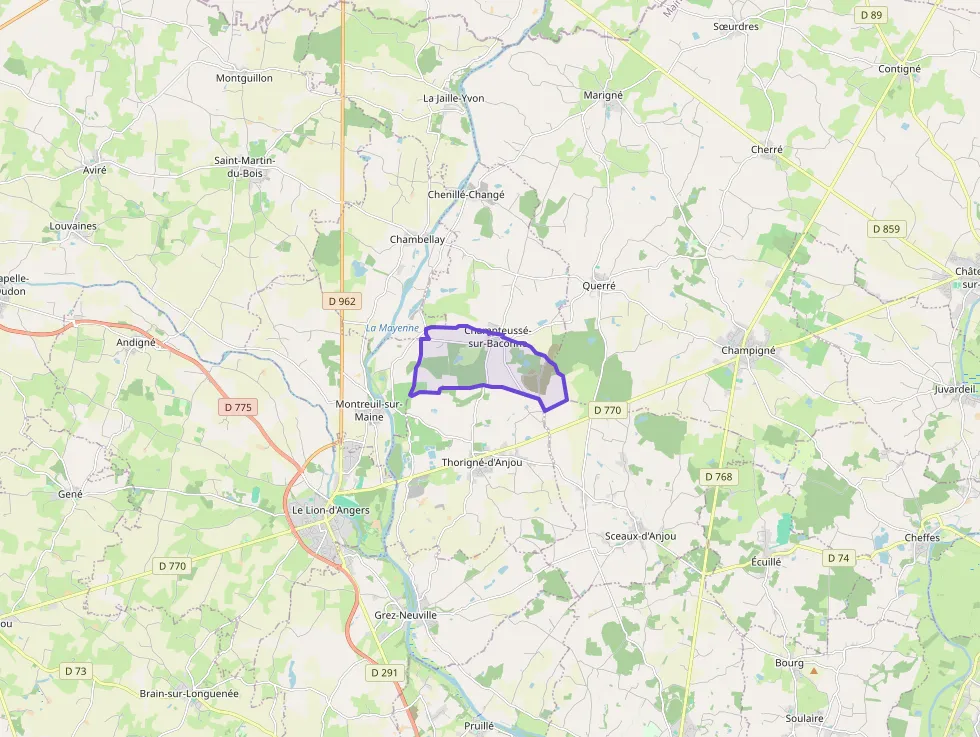 Maison 72 m² quatre pièces à vendre à Chenillé-Champteussé