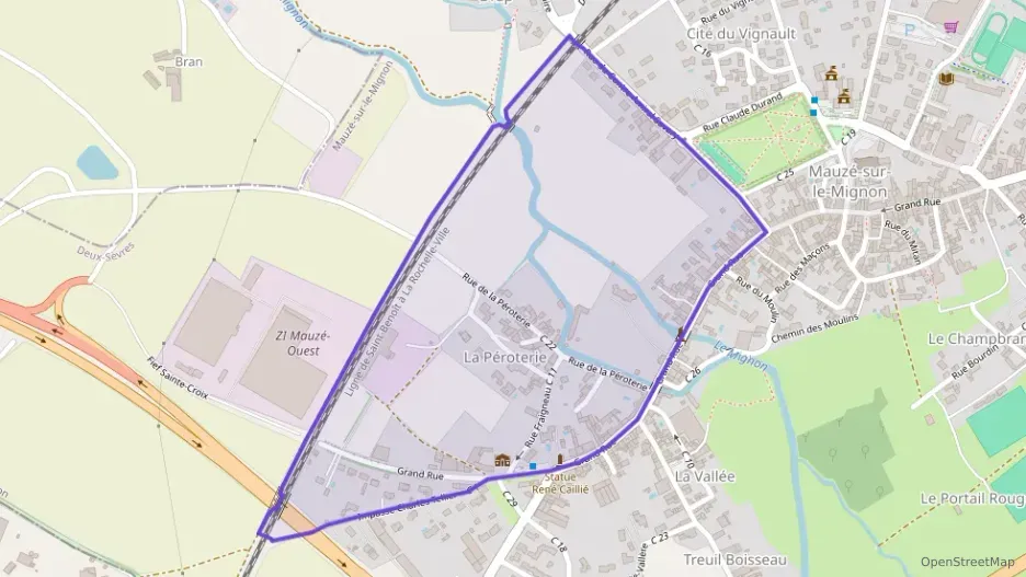 Maison 198 m² six pièces à vendre à Mauzé-sur-le-Mignon Maison 198 m² six pièces à vendre à Mauzé-sur-le-Mignon