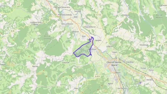 Maison 100 m² quatre pièces à vendre à Moumour