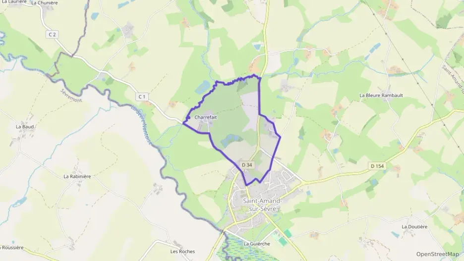 Maison 67 m² trois pièces à vendre à Saint-Amand-sur-Sèvre Maison 67 m² trois pièces à vendre à Saint-Amand-sur-Sèvre