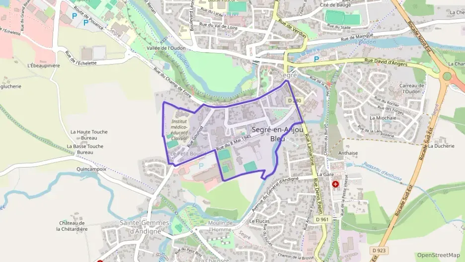 Maison 60 m² trois pièces à vendre à Segré-en-Anjou Bleu Maison 60 m² trois pièces à vendre à Segré-en-Anjou Bleu