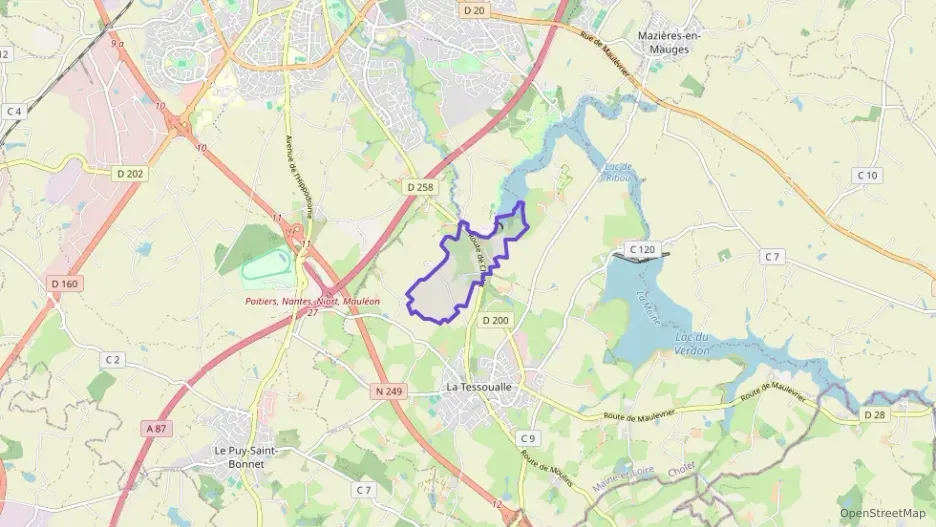 Maison 109 m² quatre pièces à vendre à La Tessoualle