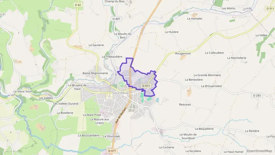 Maison 82 m² quatre pièces à vendre à Sourdeval Maison 82 m² quatre pièces à vendre à Sourdeval