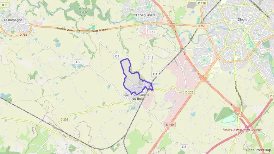 Maison 76 m² quatre pièces à vendre à Saint-Christophe-du-Bois Maison 76 m² quatre pièces à vendre à Saint-Christophe-du-Bois