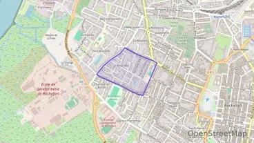 Maison 85 m² quatre pièces à vendre à Rochefort