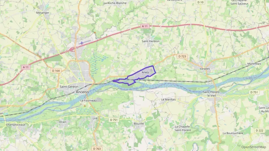 Maison 154 m² cinq pièces à vendre à Vair-sur-Loire Maison 154 m² cinq pièces à vendre à Vair-sur-Loire