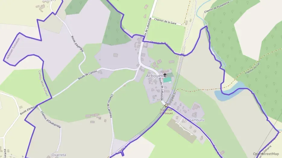 Maison 168 m² sept pièces à vendre à Arbouet-Sussaute Maison 168 m² sept pièces à vendre à Arbouet-Sussaute