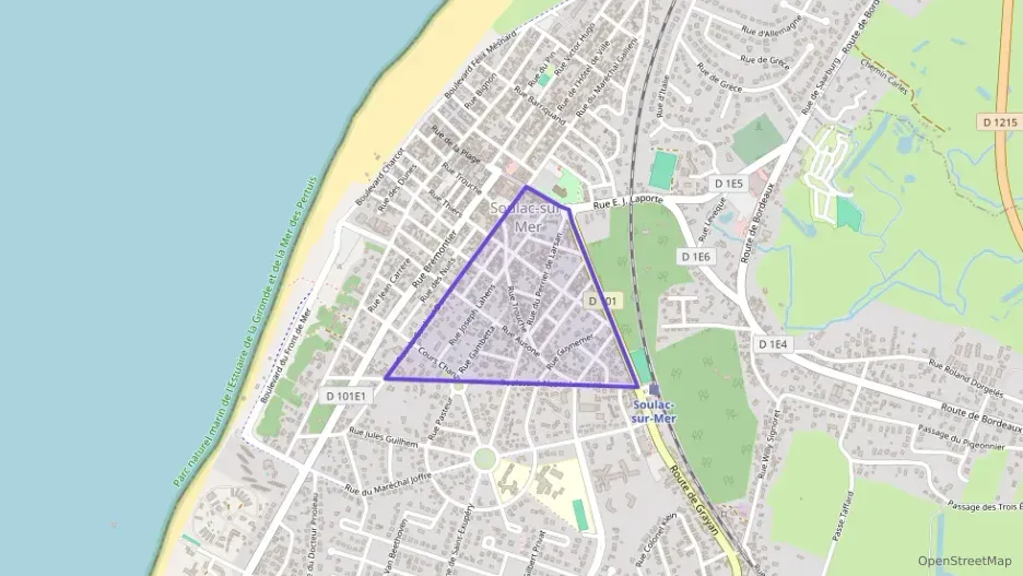 Maison 89 m² quatre pièces à vendre à Soulac-sur-Mer Maison 89 m² quatre pièces à vendre à Soulac-sur-Mer