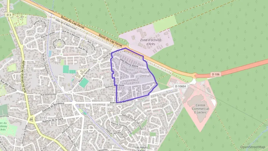 Maison 90 m² cinq pièces à vendre à Arès Maison 90 m² cinq pièces à vendre à Arès