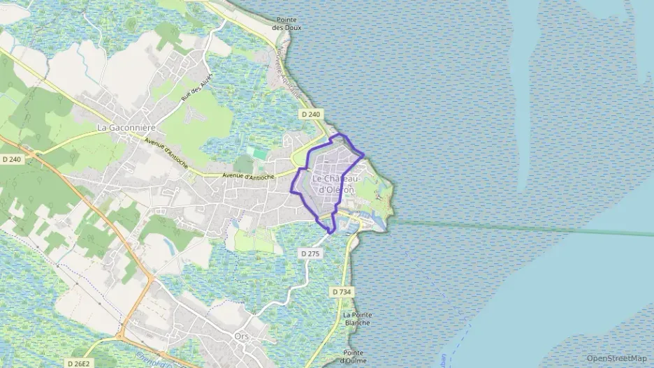 Maison 90 m² quatre pièces à vendre à Le Château-d`Oléron Maison 90 m² quatre pièces à vendre à Le Château-d`Oléron