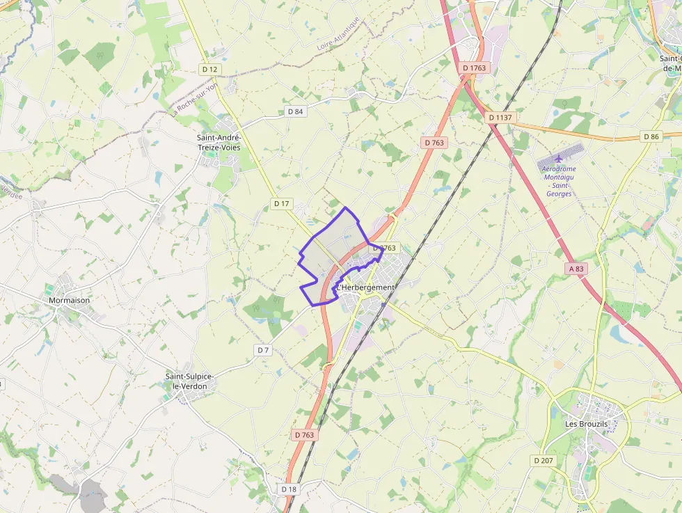 Maison 109 m² quatre pièces à vendre à L`Herbergement