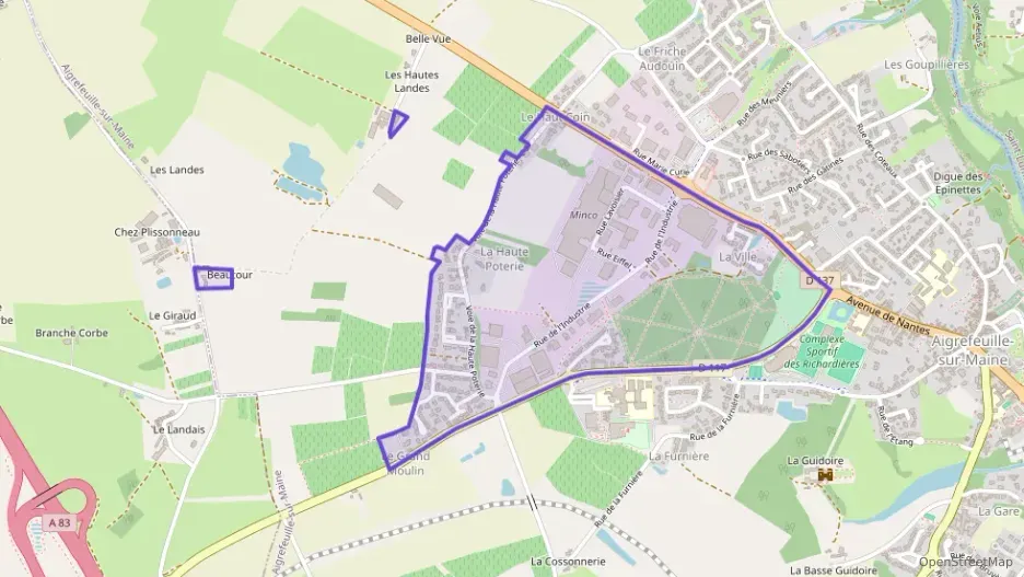 Maison 115 m² cinq pièces à vendre à Aigrefeuille-sur-Maine Maison 115 m² cinq pièces à vendre à Aigrefeuille-sur-Maine