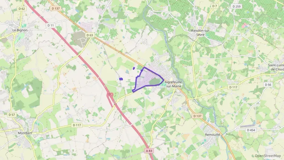 Maison 115 m² cinq pièces à vendre à Aigrefeuille-sur-Maine Maison 115 m² cinq pièces à vendre à Aigrefeuille-sur-Maine