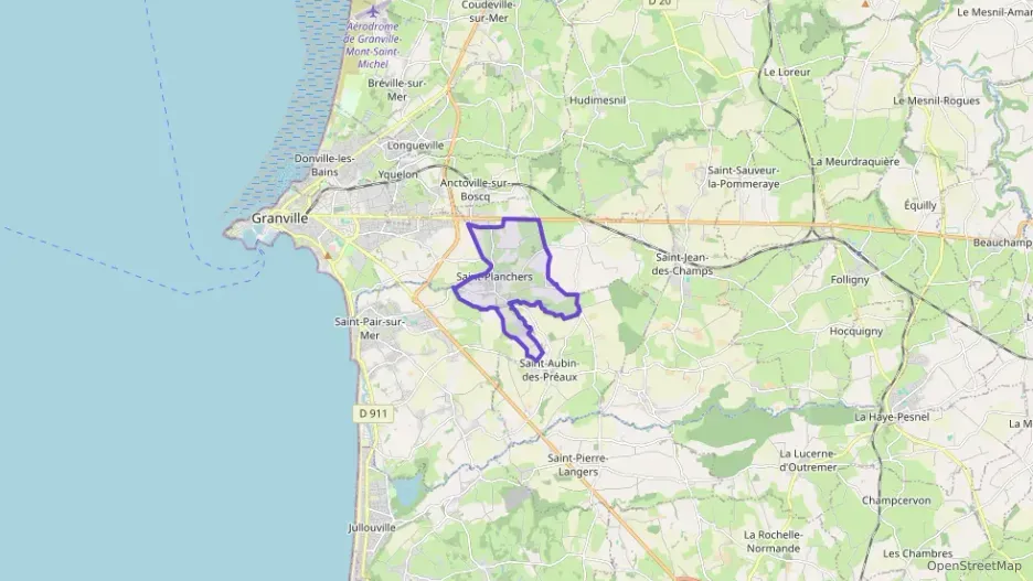 Maison 82 m² quatre pièces à vendre à Saint-Planchers Maison 82 m² quatre pièces à vendre à Saint-Planchers