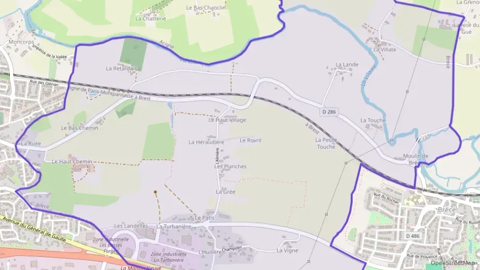 Maison 146 m² six pièces à vendre à Brécé