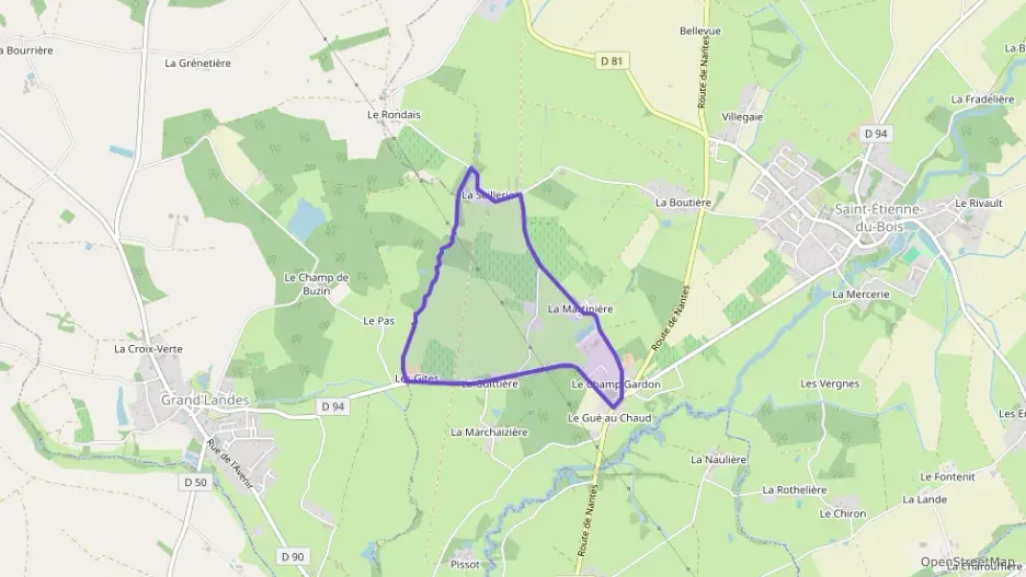 Maison 81 m² six pièces à vendre à Saint-Étienne-du-Bois Maison 81 m² six pièces à vendre à Saint-Étienne-du-Bois