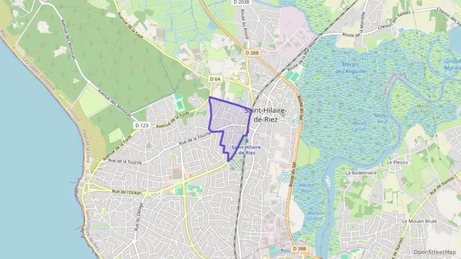 Maison 111 m² cinq pièces à vendre à Saint-Hilaire-de-Riez Maison 111 m² cinq pièces à vendre à Saint-Hilaire-de-Riez