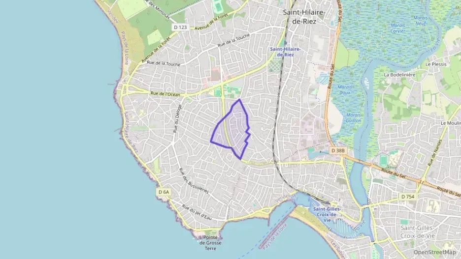 Maison 186 m² sept pièces à vendre à Saint-Hilaire-de-Riez Maison 186 m² sept pièces à vendre à Saint-Hilaire-de-Riez