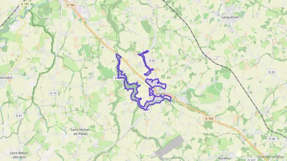 Maison 87 m² quatre pièces à vendre à Corseul Maison 87 m² quatre pièces à vendre à Corseul