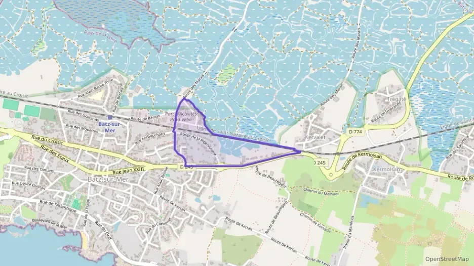 Maison 104 m² cinq pièces à vendre à Batz-sur-Mer Maison 104 m² cinq pièces à vendre à Batz-sur-Mer