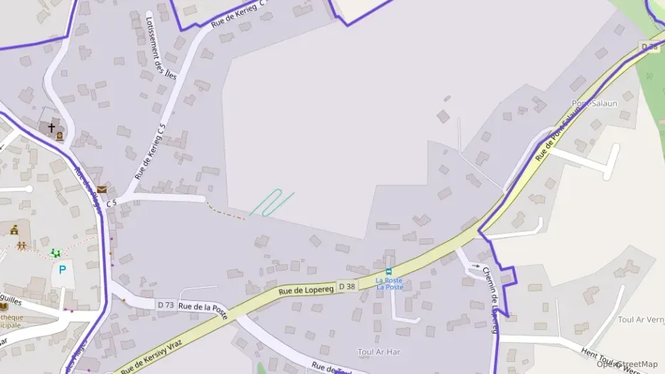 Maison 116 m² cinq pièces à vendre à Trélévern Maison 116 m² cinq pièces à vendre à Trélévern