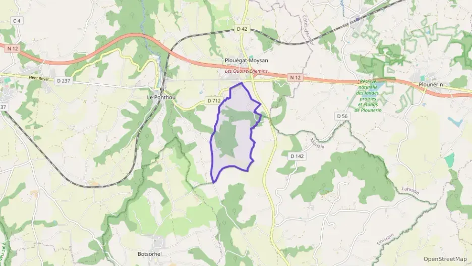 Maison 114 m² six pièces à vendre à Plouégat-Moysan Maison 114 m² six pièces à vendre à Plouégat-Moysan