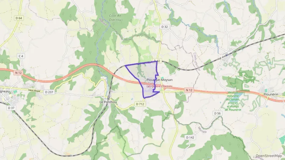 Maison 120 m² quatre pièces à vendre à Plouégat-Moysan Maison 120 m² quatre pièces à vendre à Plouégat-Moysan