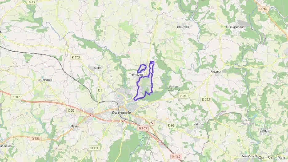 Maison 80 m² quatre pièces à vendre à Tréméven Maison 80 m² quatre pièces à vendre à Tréméven