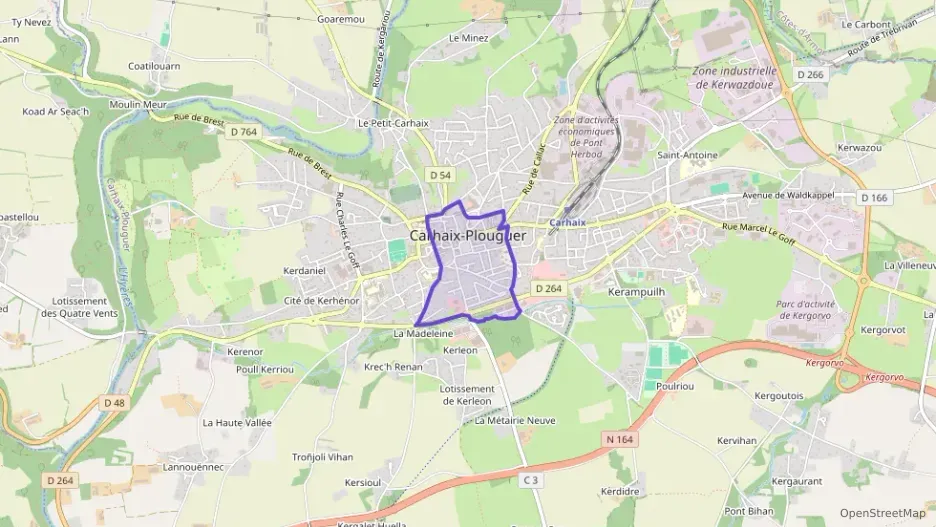 Maison 95 m² six pièces à vendre à Carhaix-Plouguer