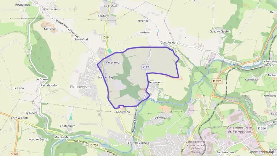 Maison 159 m² sept pièces à vendre à Plounévézel Maison 159 m² sept pièces à vendre à Plounévézel