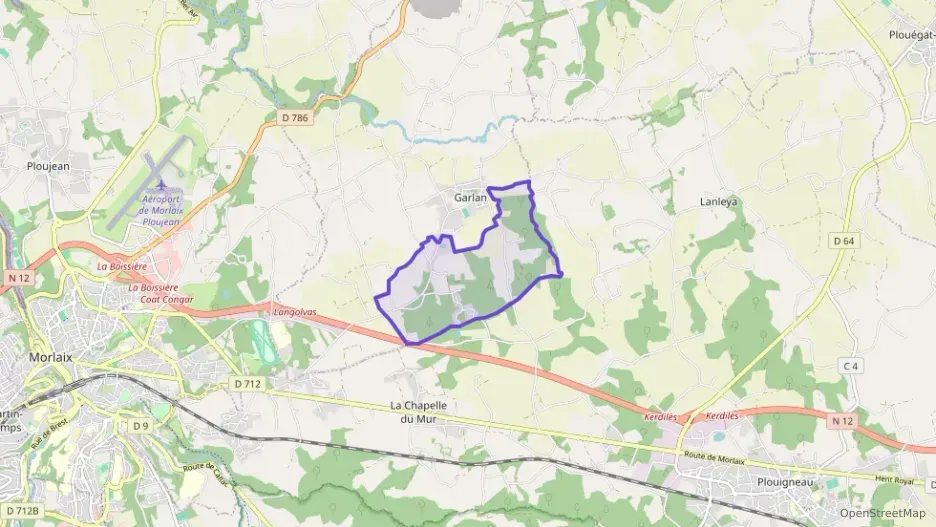 Maison 127 m² six pièces à vendre à Garlan Maison 127 m² six pièces à vendre à Garlan