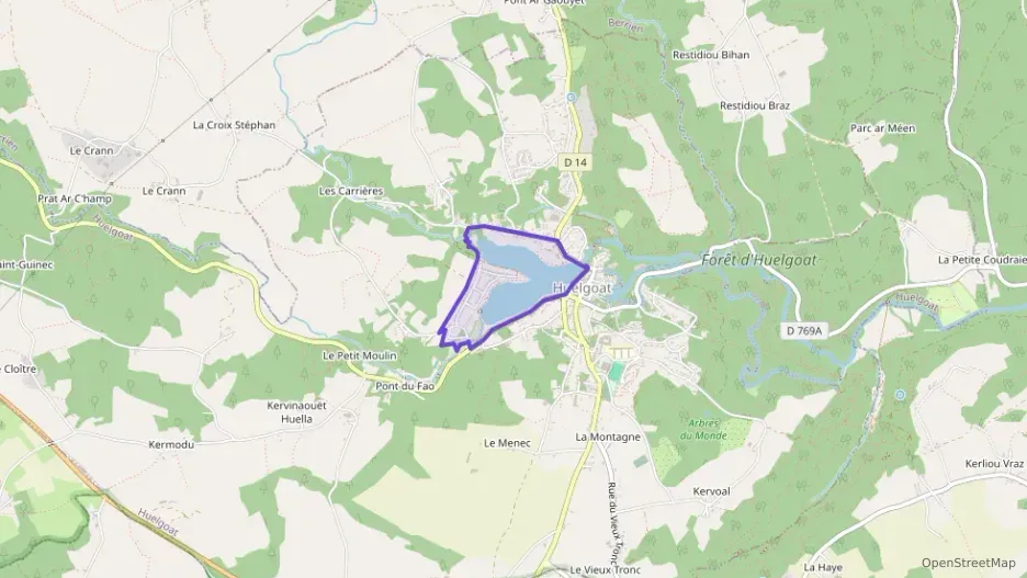 Maison 115 m² six pièces à vendre à Huelgoat Maison 115 m² six pièces à vendre à Huelgoat