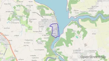 Maison 150 m² quatre pièces à vendre à Locquénolé