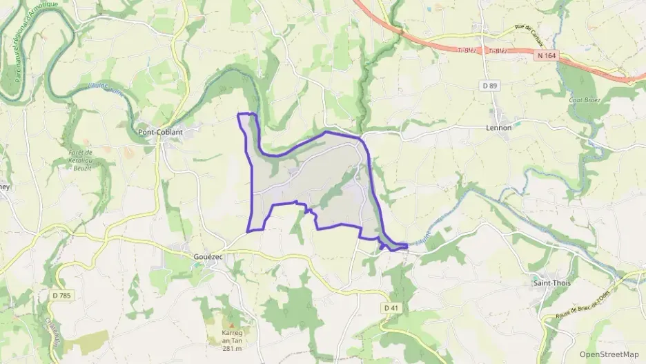 Maison 80 m² trois pièces à vendre à Gouézec Maison 80 m² trois pièces à vendre à Gouézec