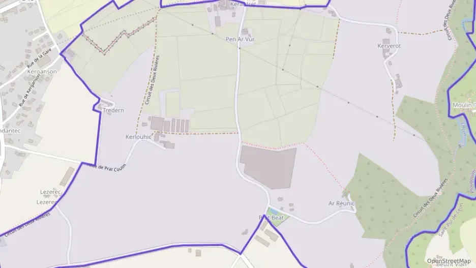 Maison 112 m² trois pièces à vendre à Plougoulm Maison 112 m² trois pièces à vendre à Plougoulm