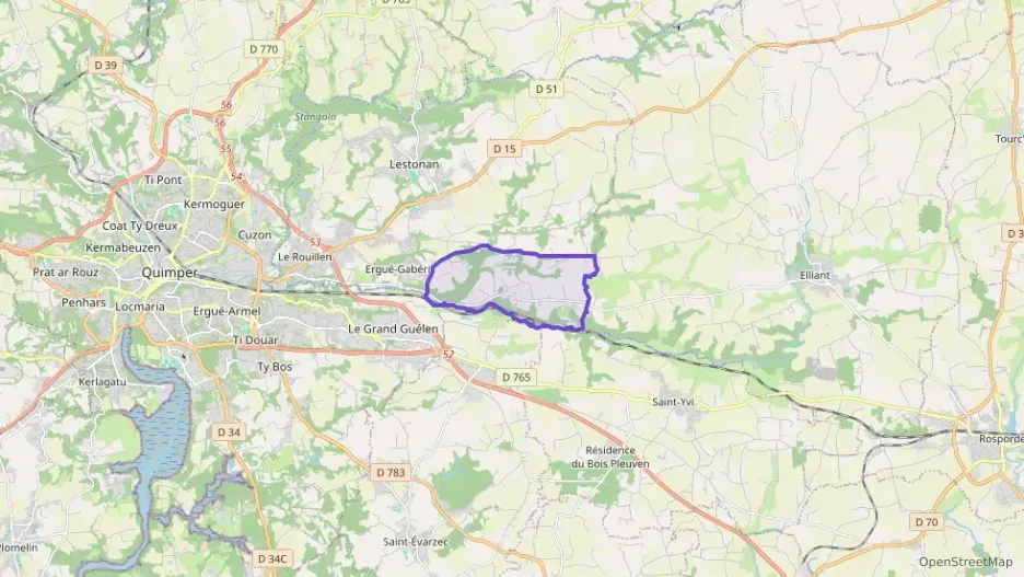 Maison 167 m² cinq pièces à vendre à Ergué-Gabéric Maison 167 m² cinq pièces à vendre à Ergué-Gabéric