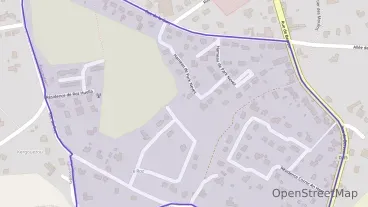 Maison 97 m² quatre pièces à vendre à Plouzévédé Maison 97 m² quatre pièces à vendre à Plouzévédé