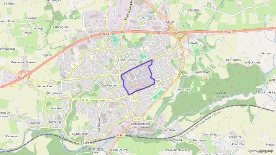 Maison 113 m² six pièces à vendre à Landivisiau Maison 113 m² six pièces à vendre à Landivisiau