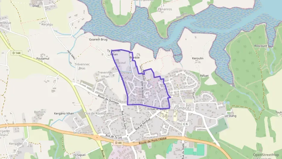 Maison 123 m² cinq pièces à vendre à Combrit Maison 123 m² cinq pièces à vendre à Combrit