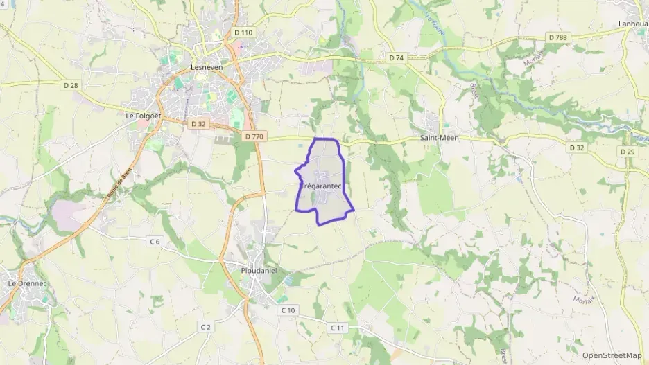 Maison 108 m² six pièces à vendre à Trégarantec Maison 108 m² six pièces à vendre à Trégarantec