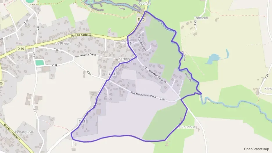 Maison 70 m² cinq pièces à vendre à Guissény Maison 70 m² cinq pièces à vendre à Guissény