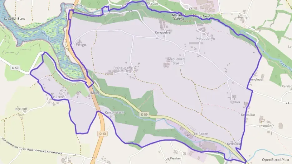 Maison 148 m² sept pièces à vendre à Plouvien Maison 148 m² sept pièces à vendre à Plouvien